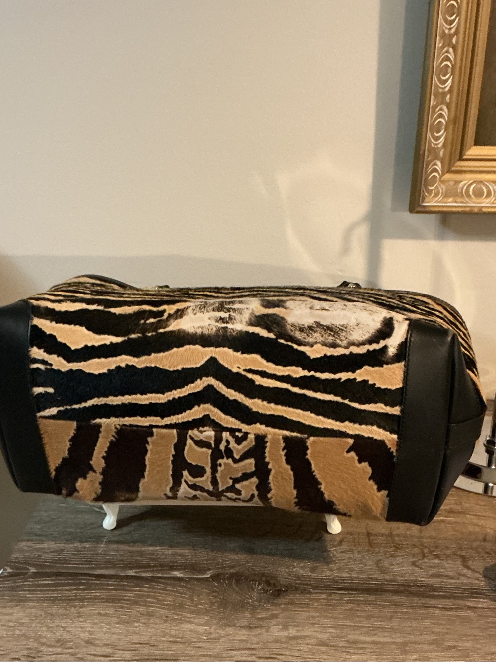 Gucci Tiger Stripe Pony Hair & Leather Craft Tote Bag Plus Pouch COA - Picture 7 of 15